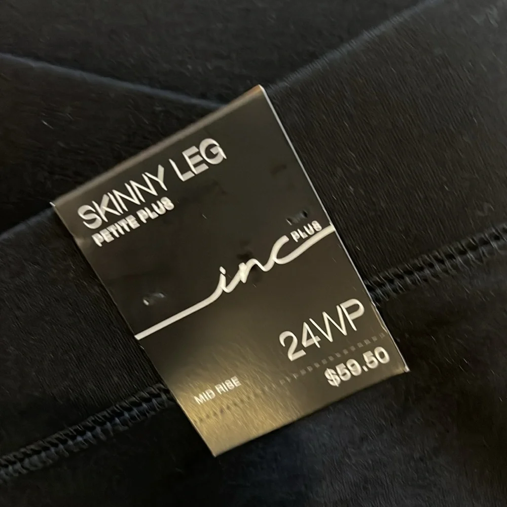 Skinny Leg Petite Plus black Pants - Picture 4 of 5
